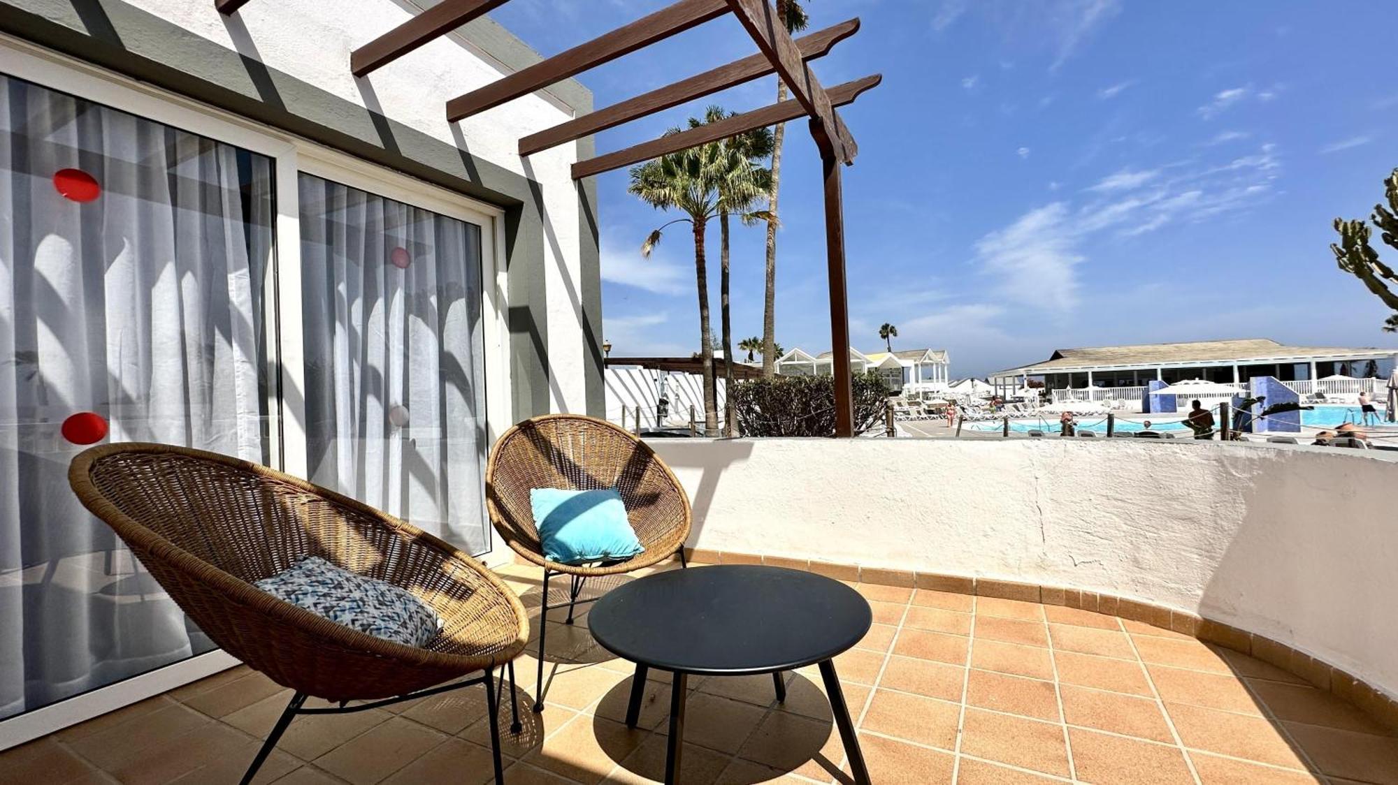 Caleta Dorada Aparthotel Caleta De Fuste Ngoại thất bức ảnh
