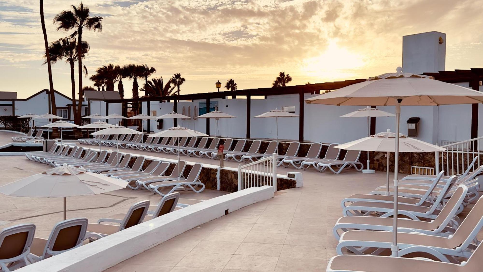 Caleta Dorada Aparthotel Caleta De Fuste Ngoại thất bức ảnh