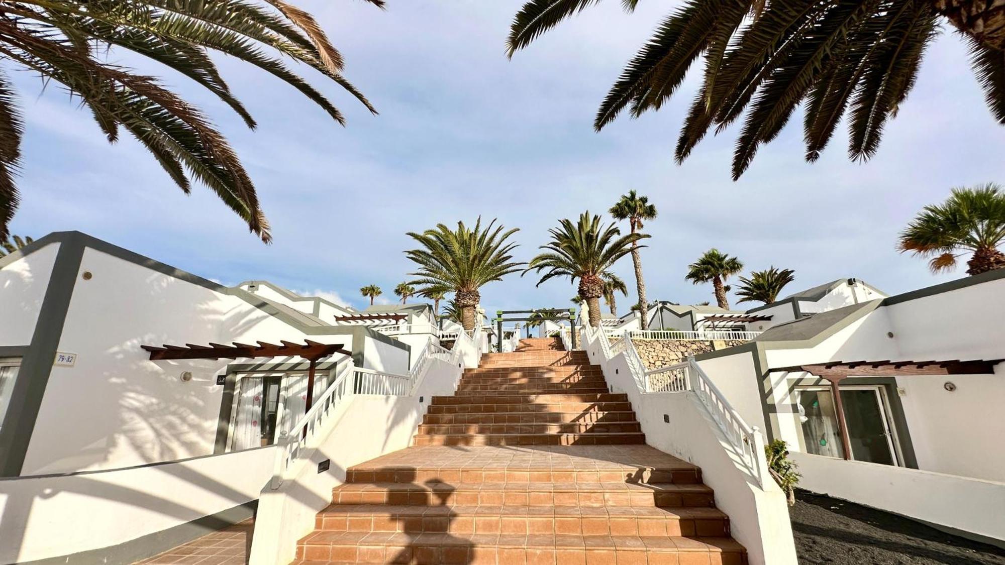 Caleta Dorada Aparthotel Caleta De Fuste Ngoại thất bức ảnh